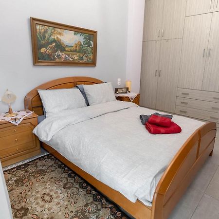 Byt Downtown Flat Larissa Luaran gambar